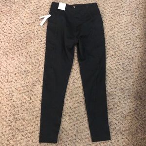victoria’s secret black woman sport leggings